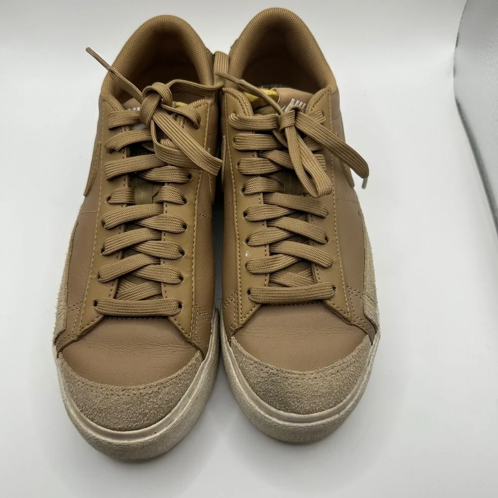 Nike Blazer Low Platform Casual Shoes Tan Suede Leather Women US 7‎ EUR 38